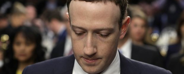 Facebook: ¿Es posible que despidan a su fundador Mark Zuckerberg?